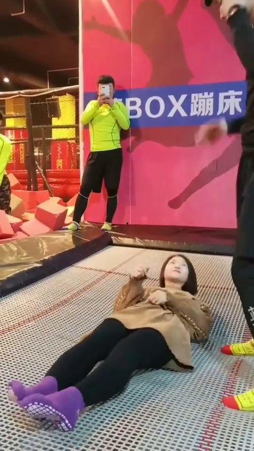 吃瓜群众真的很烦人吗,是烦人还是社会监督的守护者？